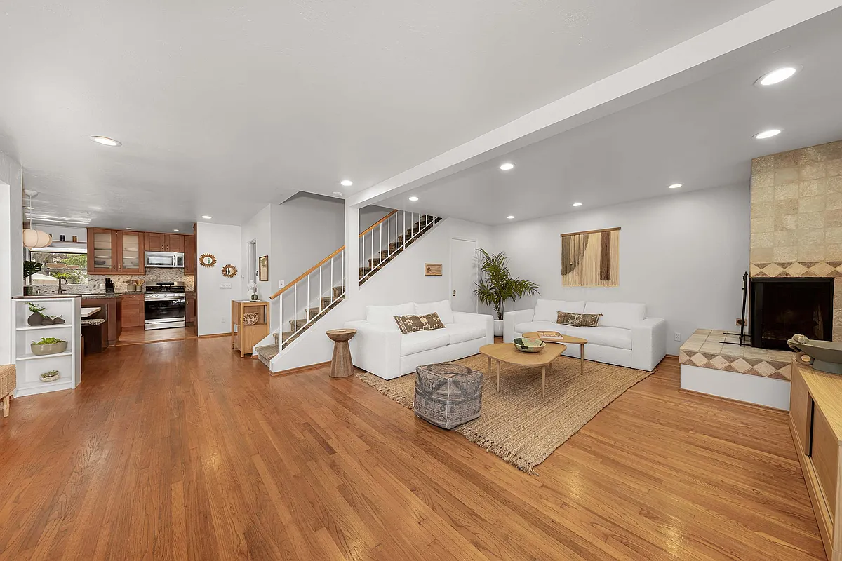 Building Photo - 4819 Del Mar Ave #1