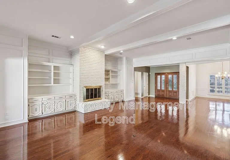6505 Copper Creek Dr — Photo 4