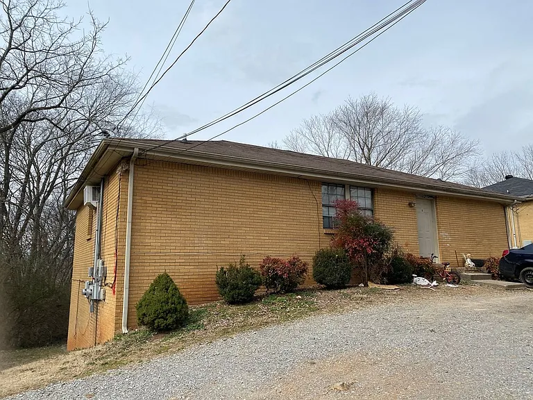 812 Bradley St — Photo 12