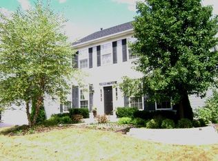 907 Rivers Edge Dr, Minooka, IL 60447