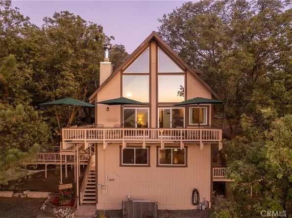 1403 Yosemite Dr, Lake Arrowhead, CA 92352