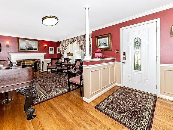 2nd image of 20432 Greenfield Rd