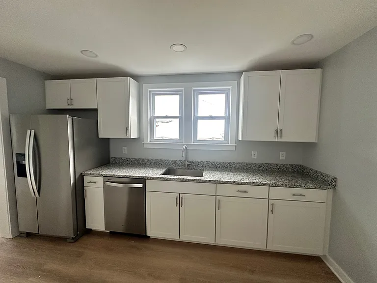 110 Valentine St #1 — Photo 2