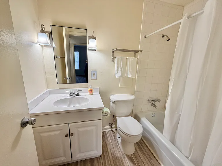 Countrybrook Apartments — Photo 55
