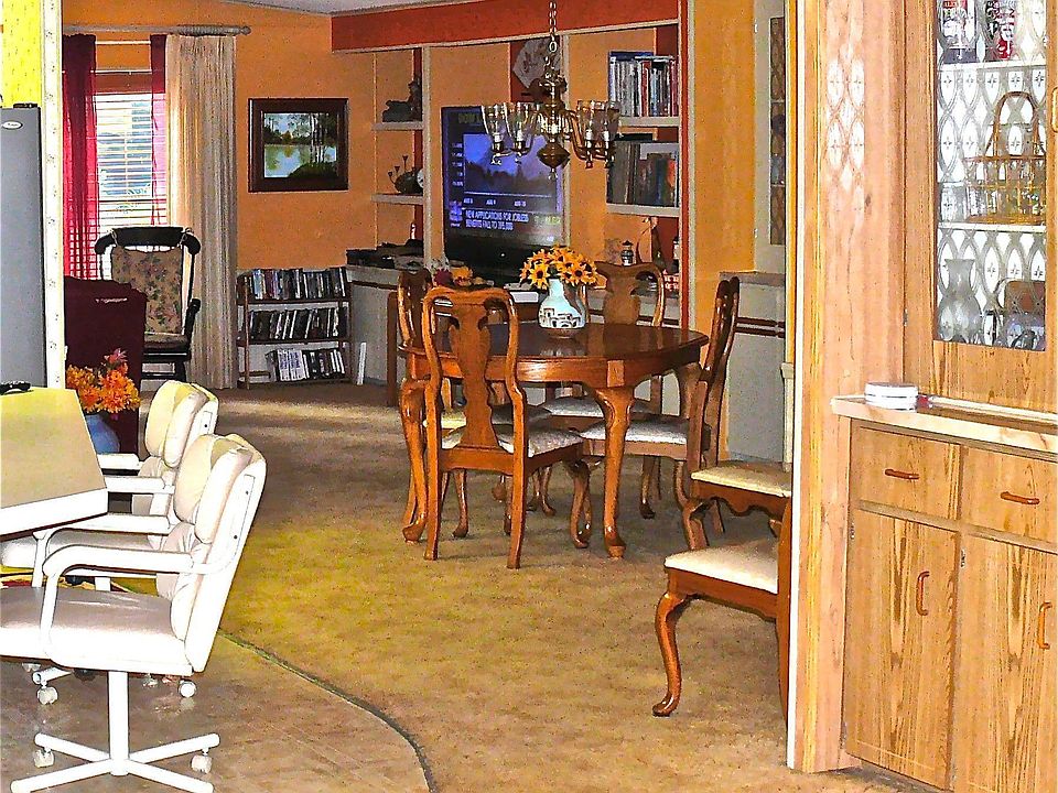 1st image of 535 Nutmeg Cir