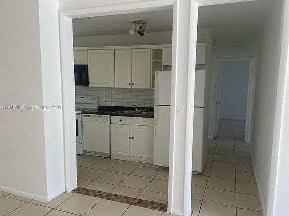 4th image of 1741 NW 18th St
