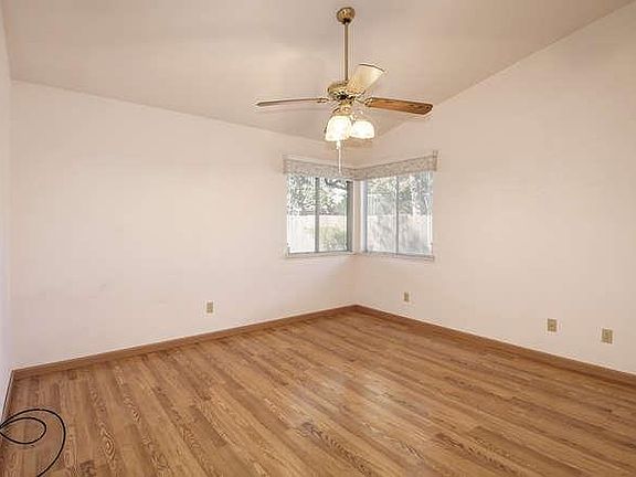 4th image of 8026 Johannisberg Way