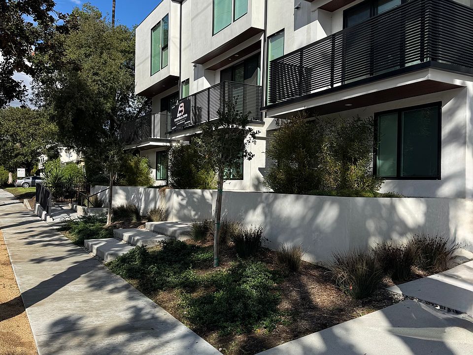 1st image of 4152 Cahuenga Blvd #9