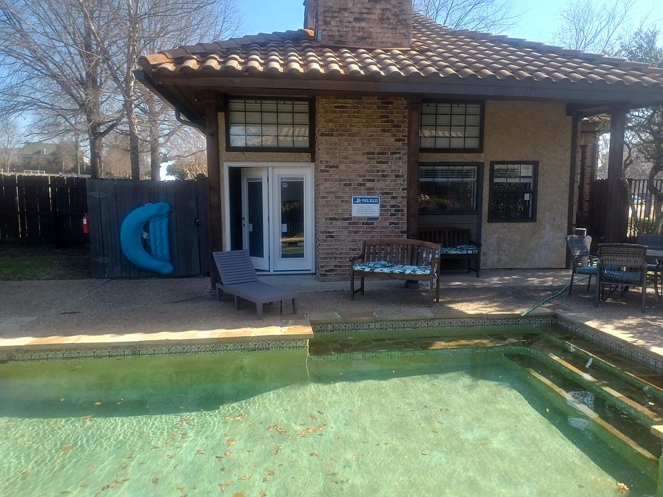 2nd image of 3100 Fairfield Ave #15A