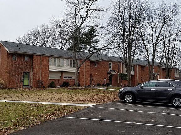 3rd image of 12346 Rossridge Ct