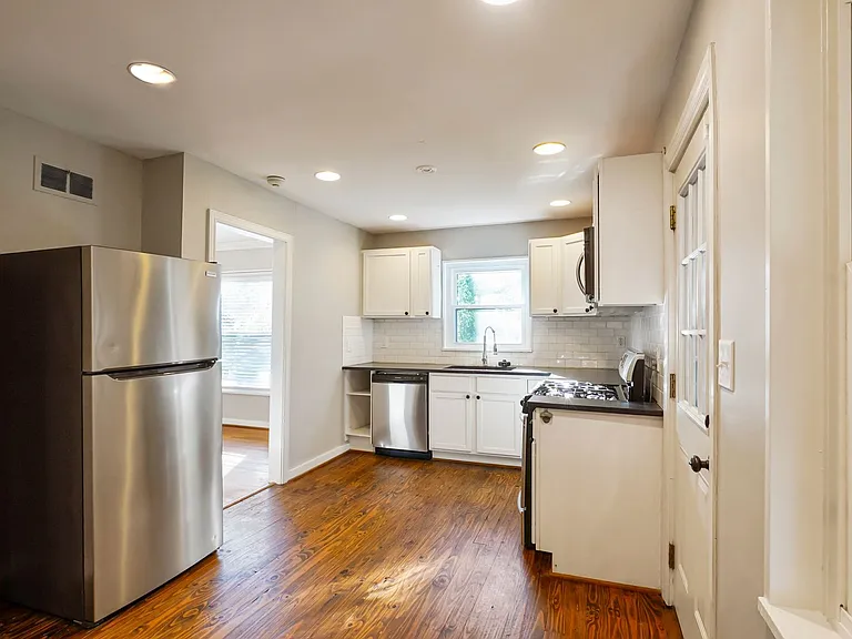 1000 Drexel Dr — Photo 15