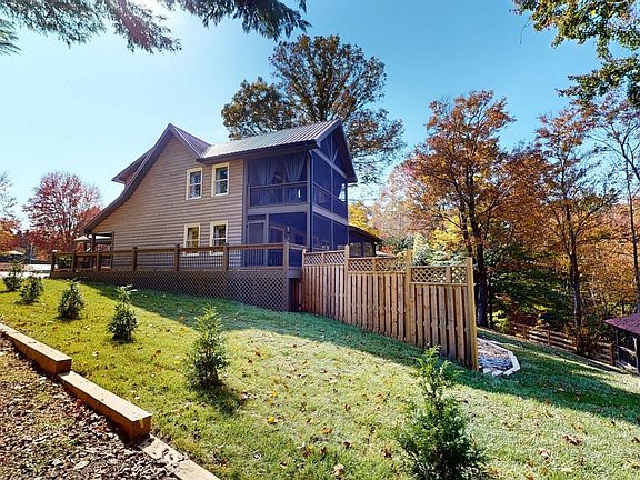 5th image of 67 Riverwood Pl