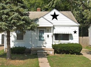 18541 Kenosha St, Harper Woods, MI