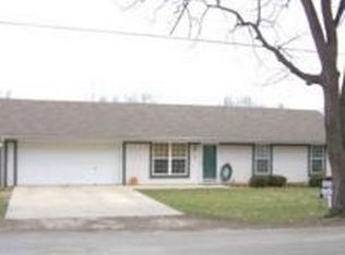12 Stapleton St, Buckner, MO 64016