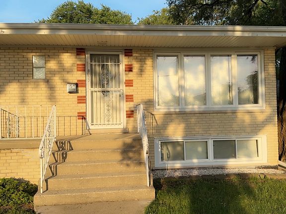 3rd image of 8037 Natchez Ave