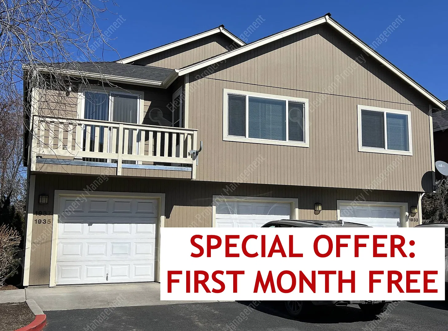 Bright 2 BR/2 BA Townhouse in Redmond — Photo 1