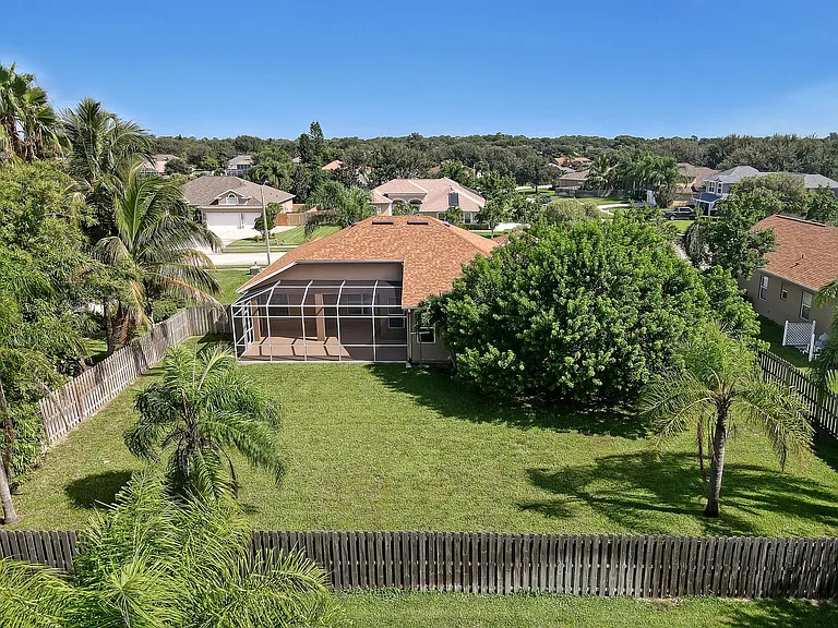811 Spanish Cay Dr — Photo 30
