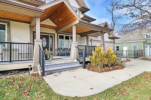 2nd image of 12852 S 82nd Ct