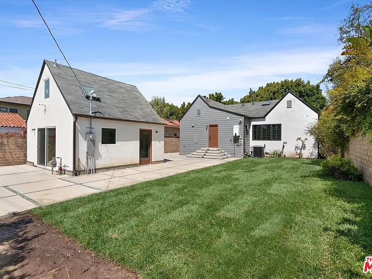 2316 Hill St — Photo 20