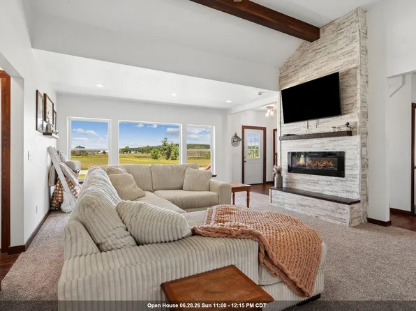 22319 Boxwood Rd, Brillion, WI 54110