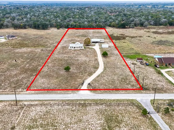 142 Chaparral, Floresville, TX 78114