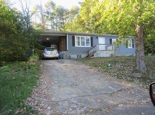 915 Kenham Pl, Lenoir, NC 28645