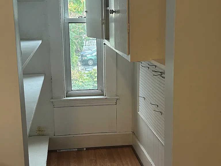 5 Hammond St — Photo 2