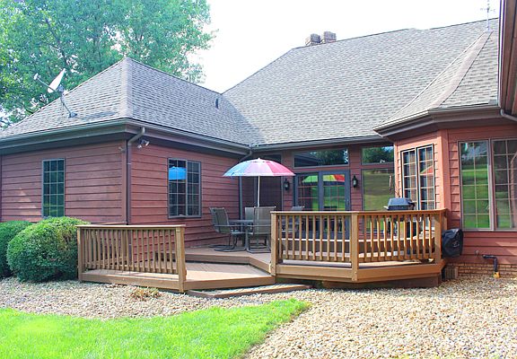2nd image of 1382 Castalia Dr
