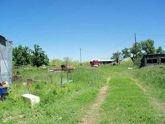 3rd image of 1110 County Road 130