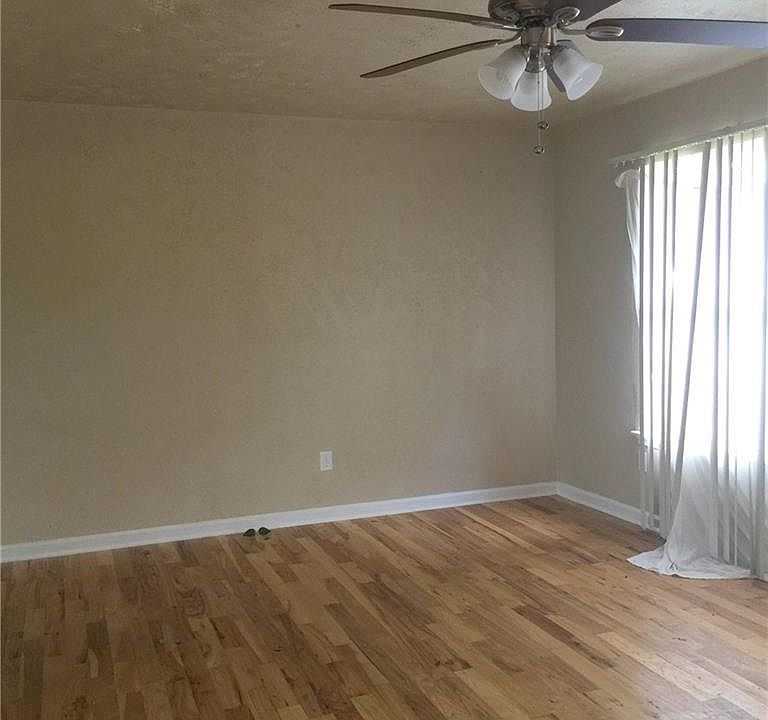 1st image of 314 W Daugherty Dr