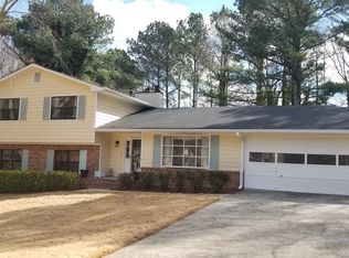 4402 Shiloh Hills Dr, Snellville, GA 30039