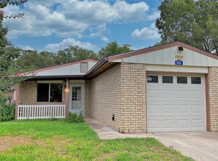215 2nd St, Ingram, TX 78025