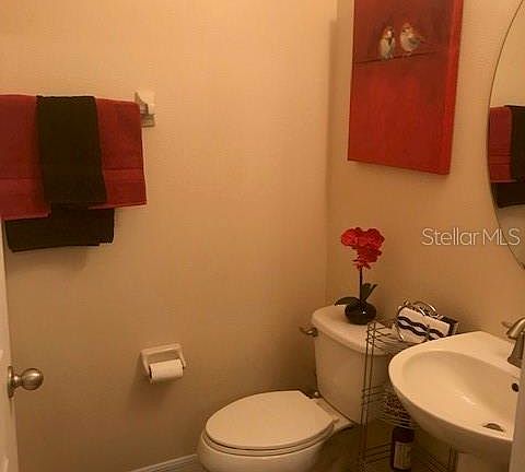 5th image of 2109 Victoria Glen Dr