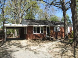 3909 Barlowe Rd, Charlotte, NC 28208