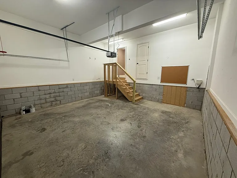 240 Curd Rd — Photo 10