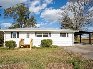 520 Chestuee St, Englewood, TN 37329