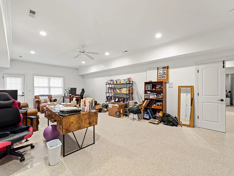 7517 Henson Forest Dr — Photo 24