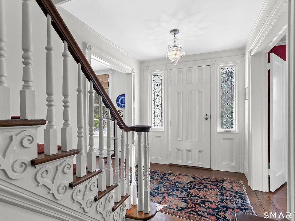 Arinco-houseです 6N472 Lloyd Ave, Itasca, IL 60143 | Redfin