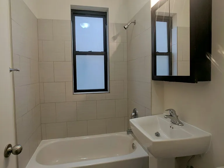 619 W Melrose St #D2 — Photo 15