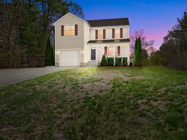 9 Crestwood Dr, Norton, MA 02766