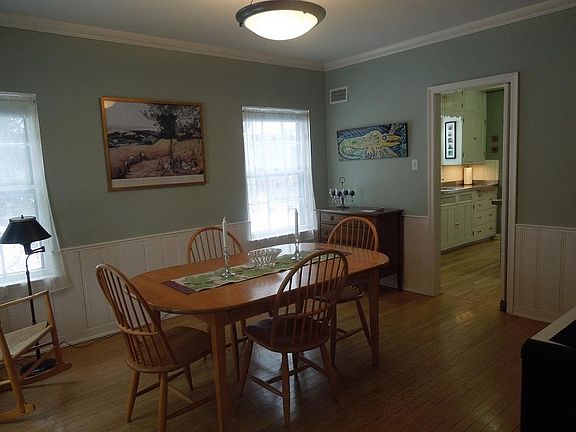 3rd image of 3354 N Gordon Pl