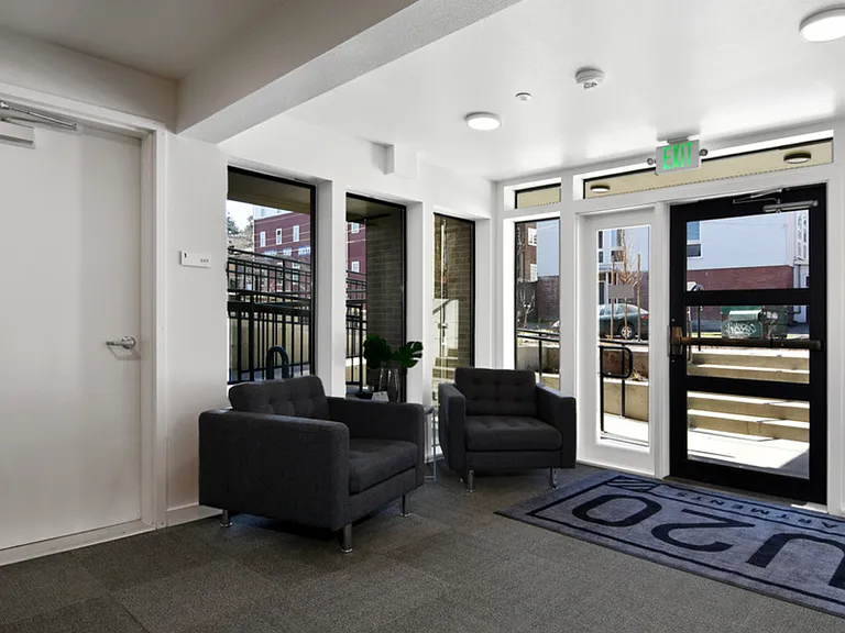 U20 Apartments — Photo 7