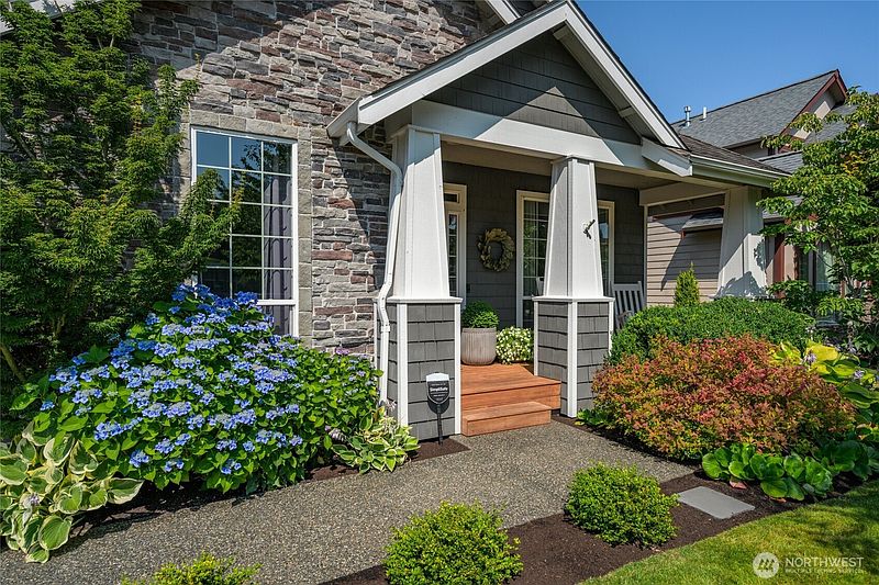 3rd image of 5617 Old Settler Drive