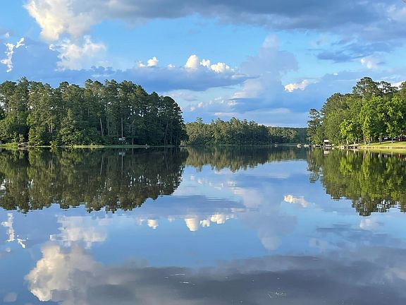 3rd image of 251 County Rd