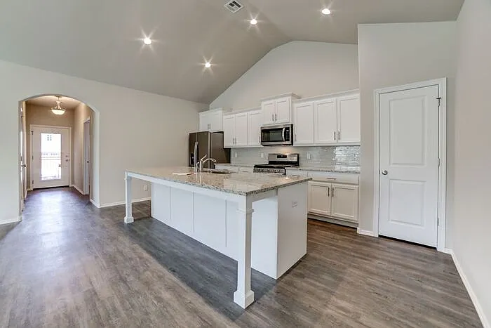 2420 W Imperial Ct — Photo 16