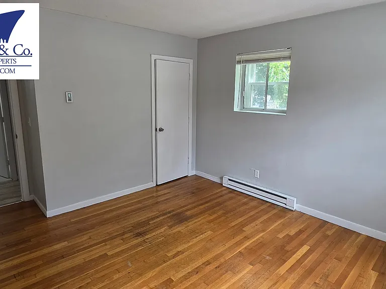5 Waldemar Ave #2 — Photo 7
