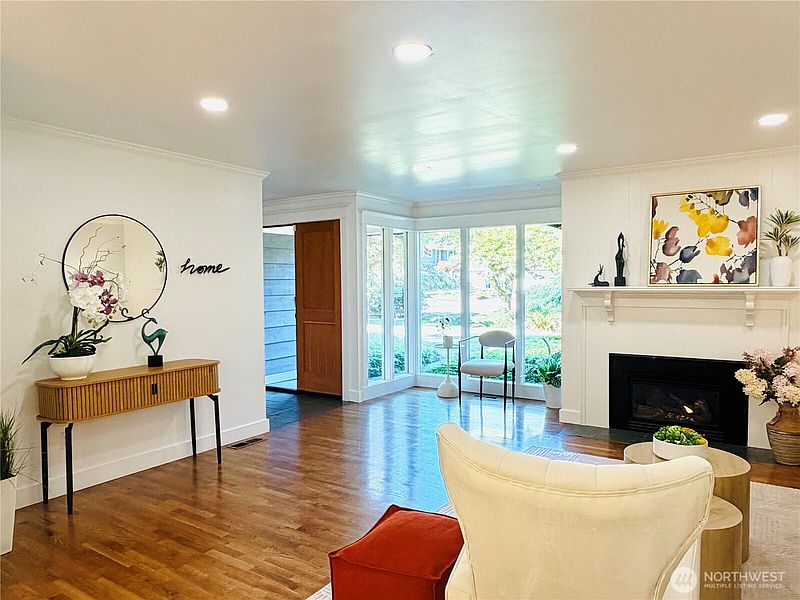 4th image of 10509 NE 197th Street