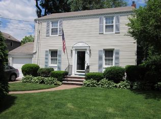 184 Dorchester Rd, River Edge, NJ 07661