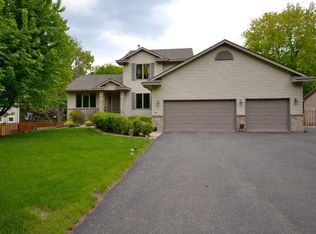 363 Koehler Rd, Vadnais Heights, MN 55127