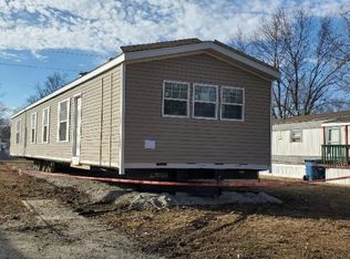 212 Rainbow Dr, Cottage Hills, IL 62018